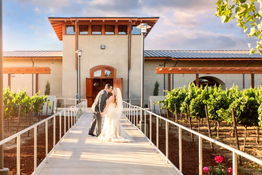 Bella Rosa Wedding Venue Garré Vineyard & Winery in Livermore, CA
